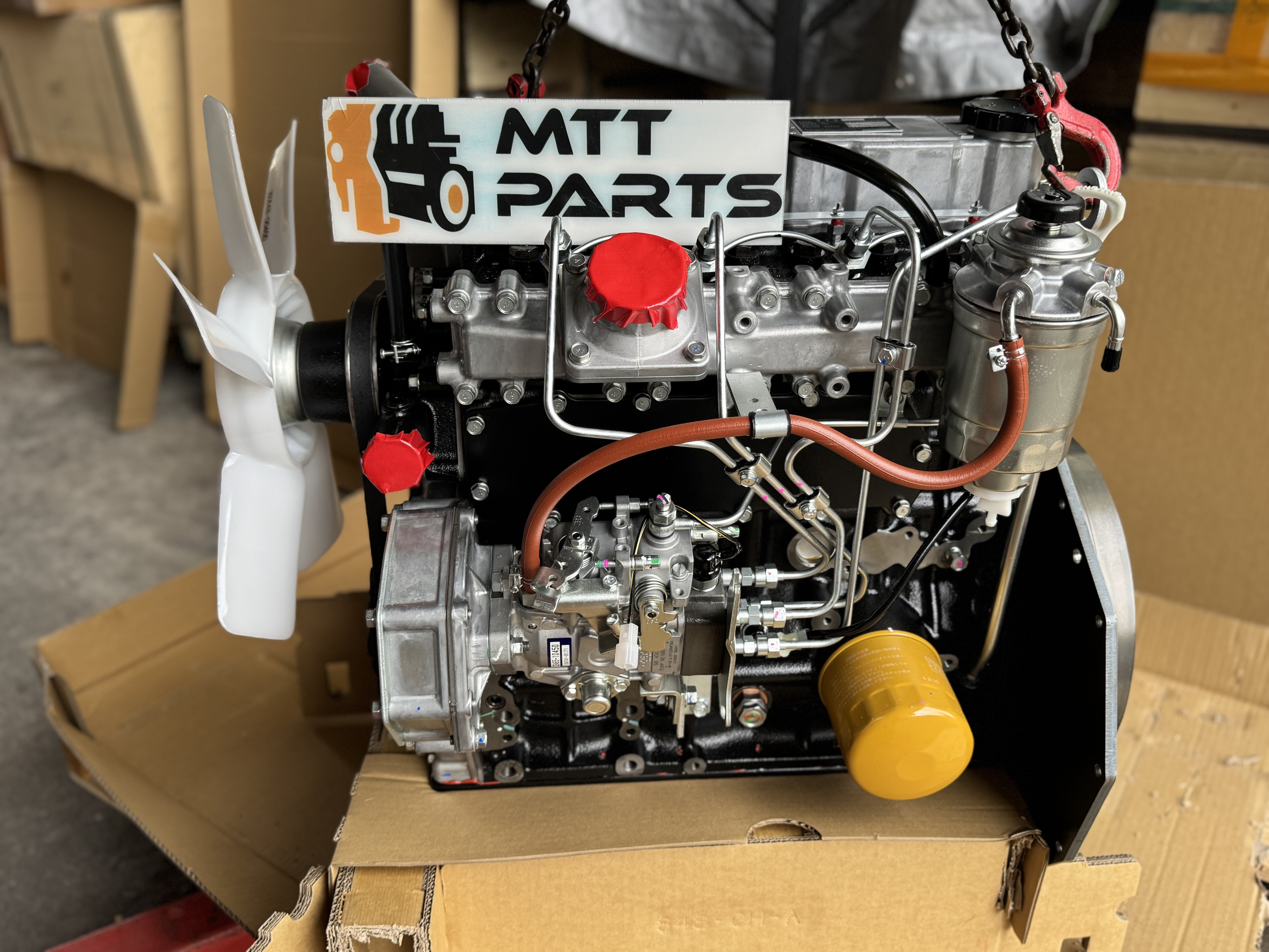 เครื่องยนต์ Mitsubishi S4S ใหม่เอี่ยม 10 เครื่องส่งมอบให้กับลูกค้า